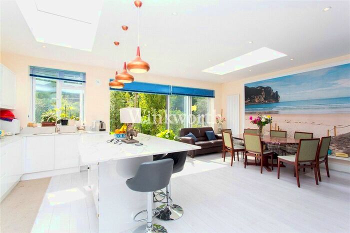 5 Bedroom Semi-Detached House To Rent In Middleton Road, Hampstead Garden Suburb, London, NW11