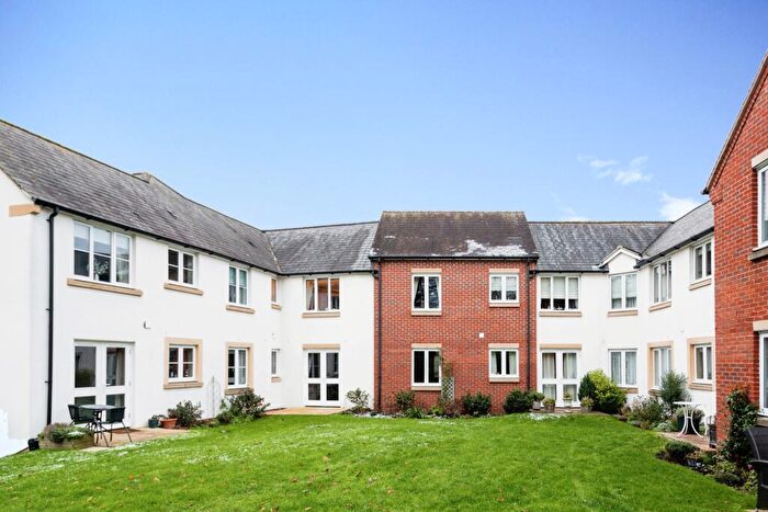 1 Bedroom Flat To Rent In Dove Court, Swan Lane, SN7