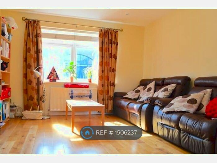 2 Bedroom Terraced House To Rent In Raymouth Road, London, SE16
