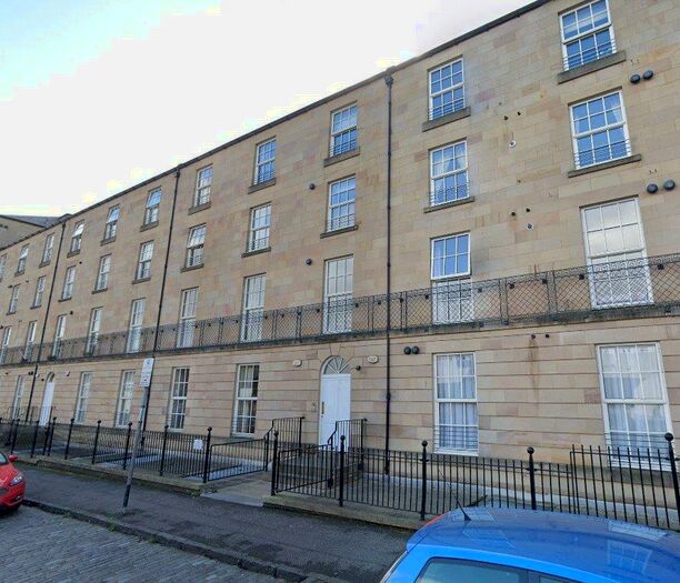 2 Bedroom Flat To Rent In East London Street, Edinburgh, EH7
