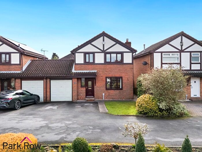 3 Bedroom Link Detached House For Sale In Old Garth Croft, Fairburn, Knottingley, WF11