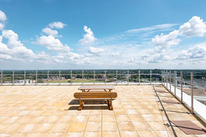 2 Bedroom Apartment To Rent In Royal Winchester House, Bracknell, RG12