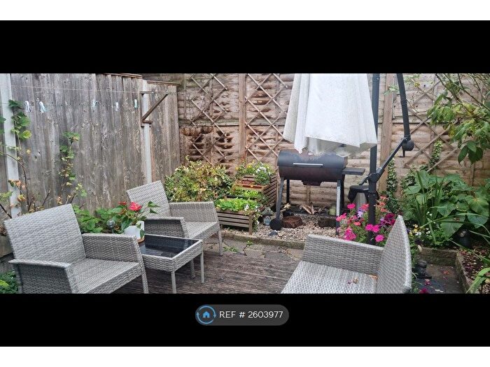 4 Bedroom Terraced House To Rent In Coopers Lane, London, E10