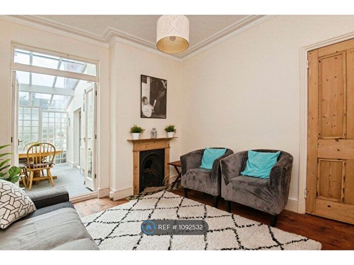 4 Bedroom Terraced House To Rent In St. Annes Road, Exeter, EX1