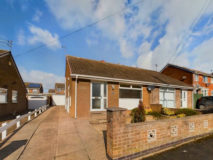 2 Bedroom Semi-Detached Bungalow To Rent In Grenville Bay, Bilton, HU11