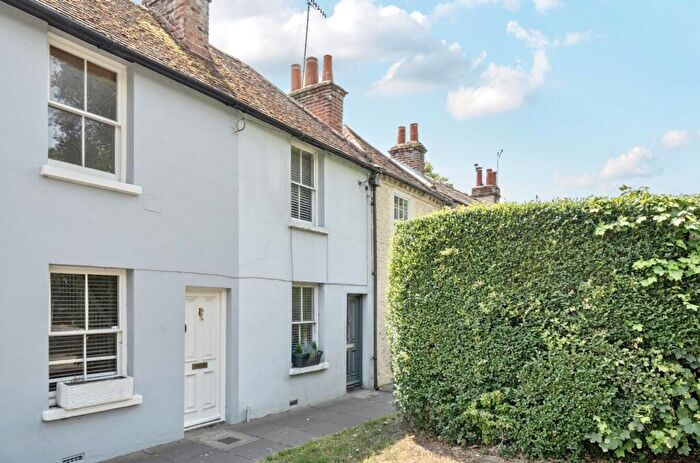 2 Bedroom Terraced House For Sale In Franklin Place, Chichester, PO19