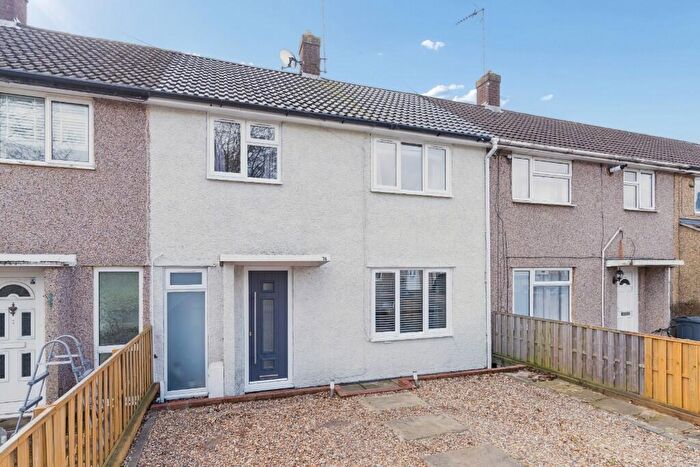 3 Bedroom Terraced House For Sale In Marymead Drive, Stevenage, Hertfordshire, SG2