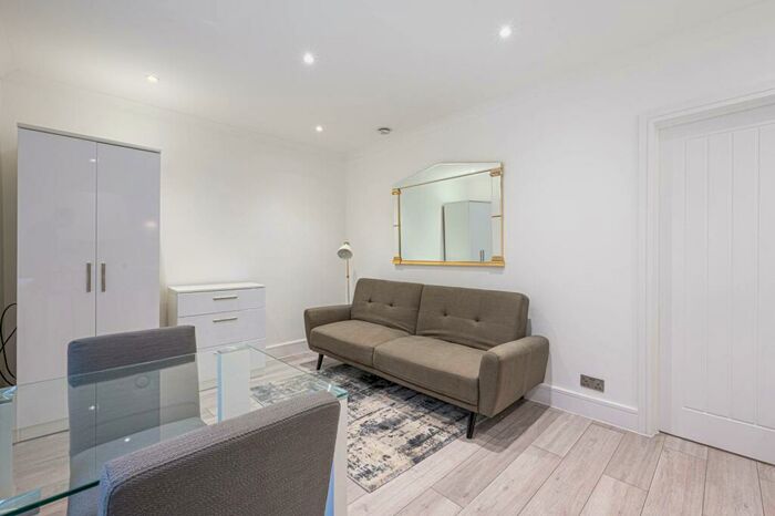 Studio To Rent In Aberdare Gardens, South Hampstead, London, NW6
