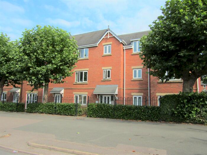 2 Bedroom Flat To Rent In Somerton Court, Short Heath Road, Erdington, B23