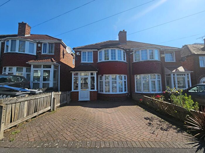3 Bedroom House To Rent In Sandringham Road, Birmingham, B42