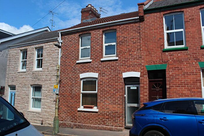 4 Bedroom Terraced House For Sale In Hoopern Street, Exeter, EX4
