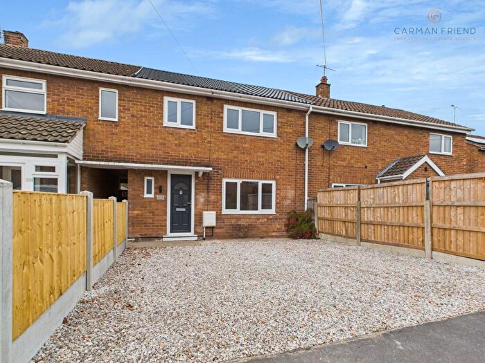 3 Bedroom Terraced House For Sale In Weston Grove, Upton, CH2