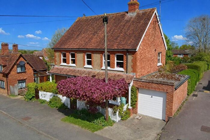 4 Bedroom Detached House For Sale In Chaloners Hill, Steeple Claydon, Buckingham, MK18