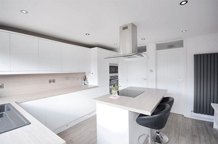 4 Bedroom Detached House For Sale In Sunningdale, Stone, ST15