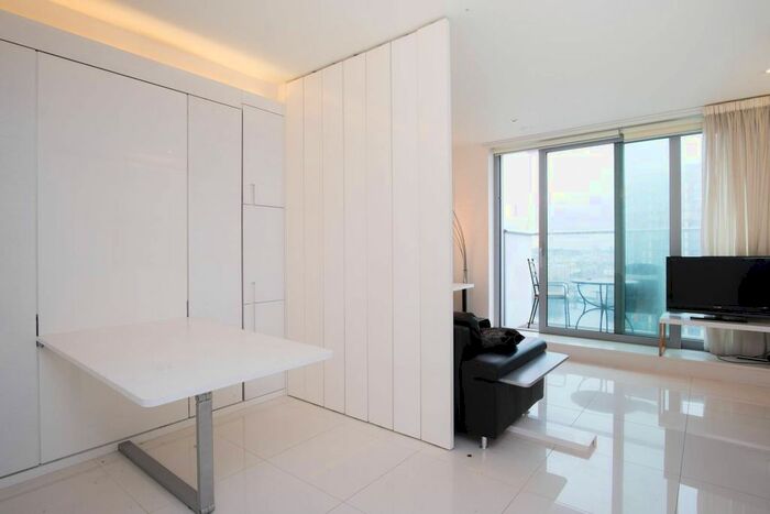 Studio To Rent In Pan Peninsula Square, Canary Wharf, London, E14