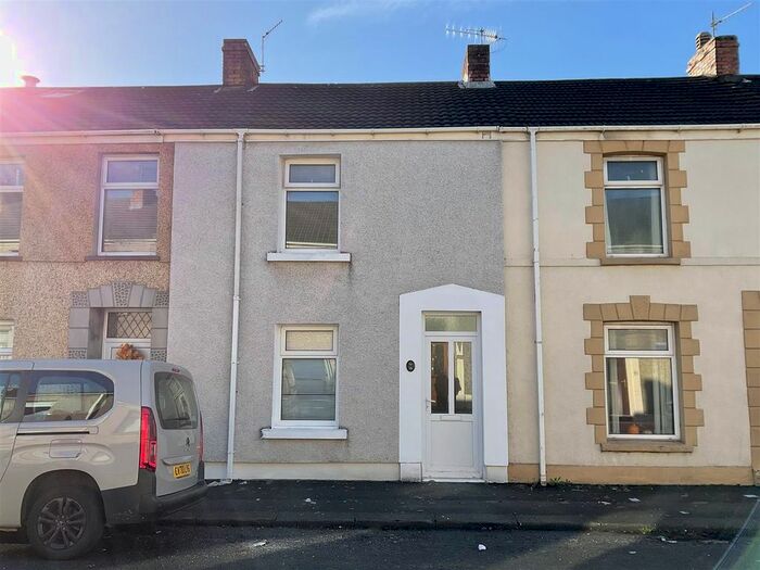3 Bedroom Terraced House To Rent In Dillwyn Street, Llanelli, SA15
