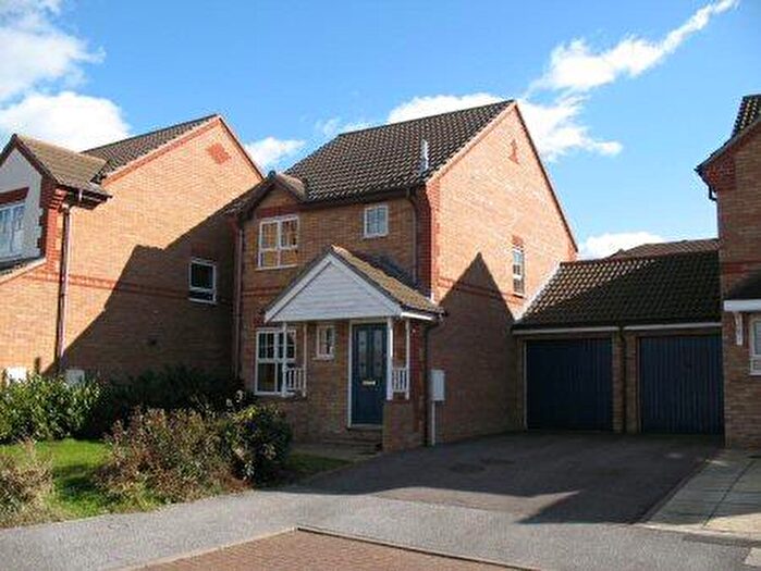 3 Bedroom Detached House To Rent In Emerson Valley, MK4