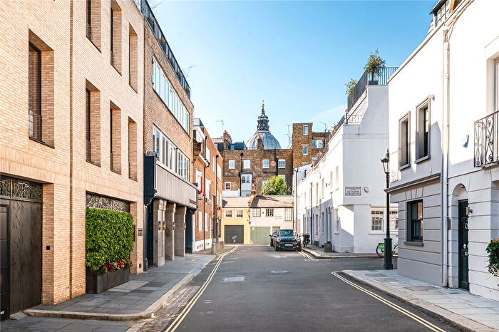 3 Bedroom Flat For Sale In Cheval Place, Knightsbridge, London, SW7