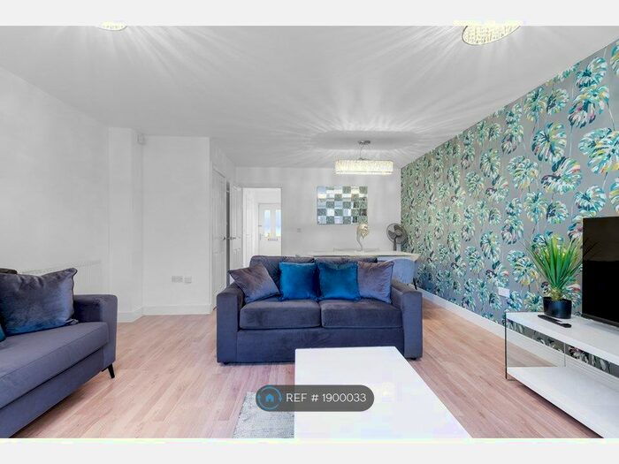 3 Bedroom Terraced House To Rent In Bateson Drive, Leavesden, Watford, WD25