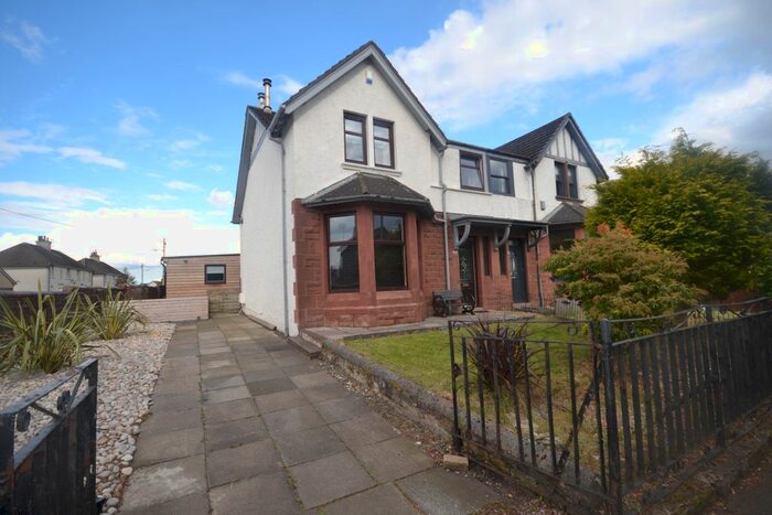 3 Bedroom Semi-Detached House For Sale In Lochend Road, Gartcosh, G69
