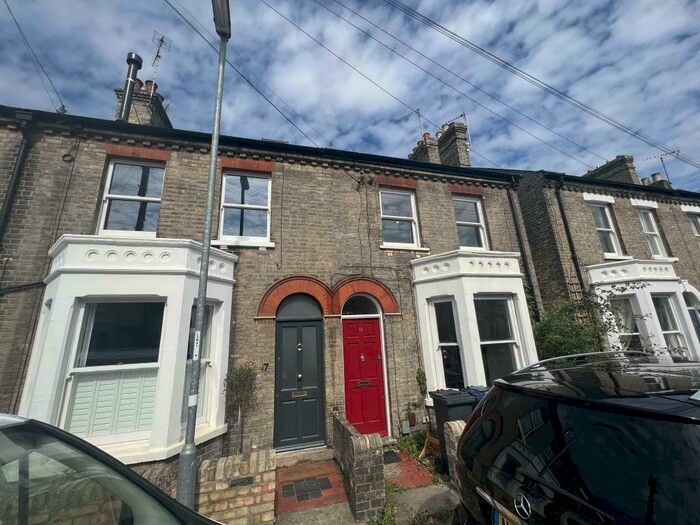 2 Bedroom Terraced House To Rent In Ross Street, Cambridge, CB1