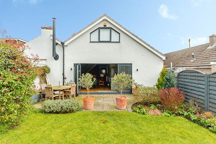 3 Bedroom Semi Detached House For Sale In Station Avenue, New Waltham, Grimsby, DN36