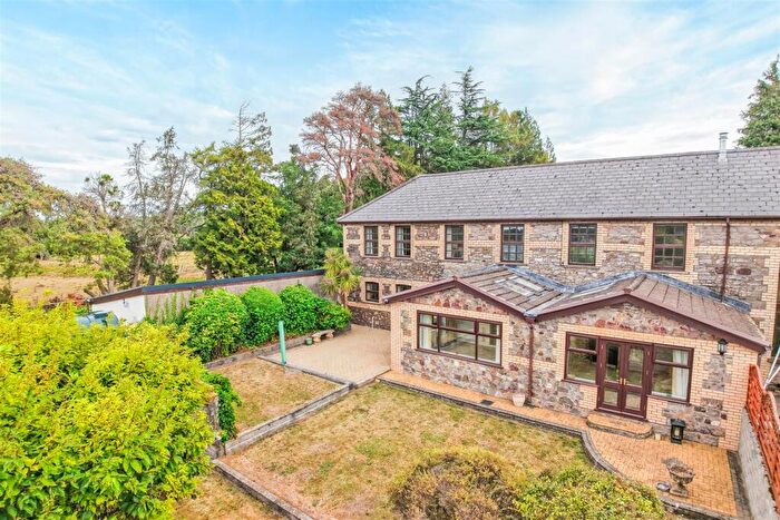 4 Bedroom Barn Conversion For Sale In Henstaff Mews, Llantrisant Road, Groesfaen, Pontyclun, Rhondda Cynon Taff, CF72