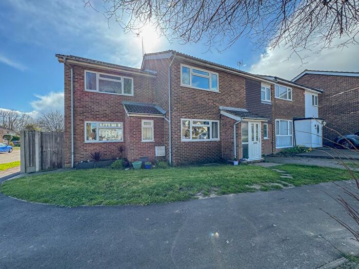 5 Bedroom End Terrace House For Sale In Neil Armstrong Way, Eastwood, SS9