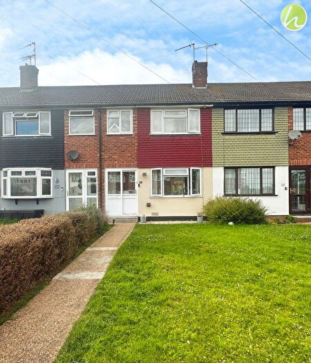 3 Bedroom Terraced House To Rent In Larkswood Road, Corringham, SS17
