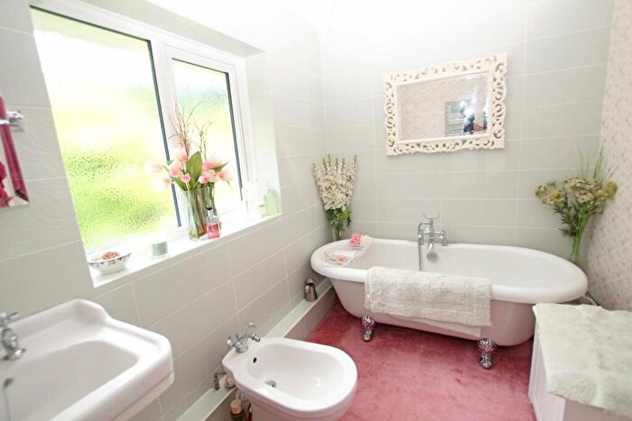 4 Bedroom Detached House For Sale In Pashley Road, Eastbourne, BN20