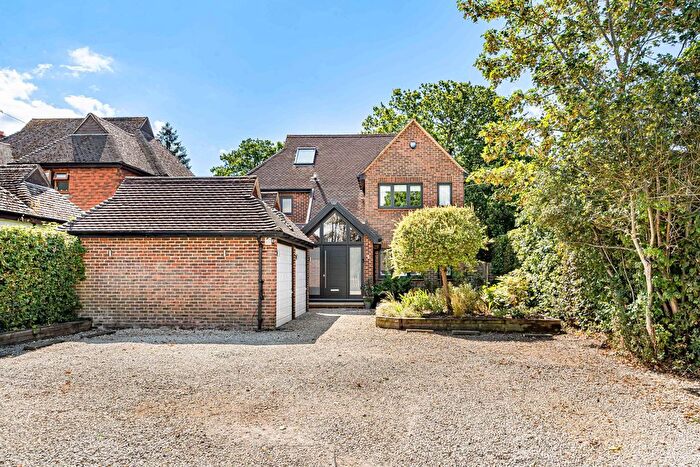4 Bedroom Detached House For Sale In Sole Farm Road, Bookham, KT23