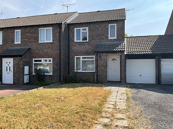 3 Bedroom End Of Terrace House To Rent In Charles Avenue, Stoke Gifford, Bristol, BS34