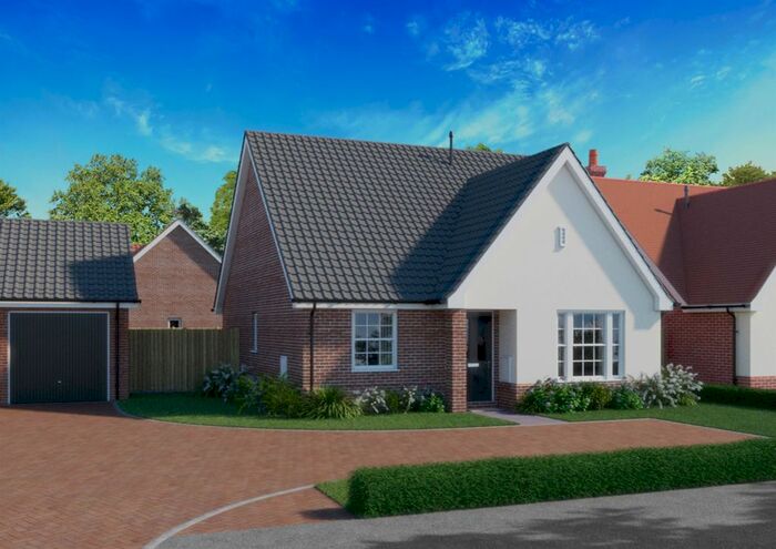 2 Bedroom Detached Bungalow For Sale In Bure Gardens, Coltishall, Norwich, NR12
