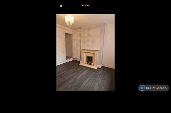 3 Bedroom Terraced House To Rent In Green Lane, Halesowen, B62