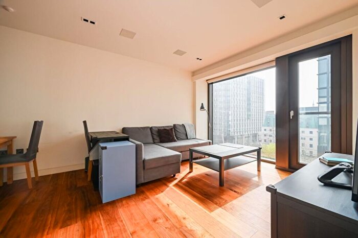 2 Bedroom Flat For Sale In Wood Street, Clerkenwell, London, EC2Y