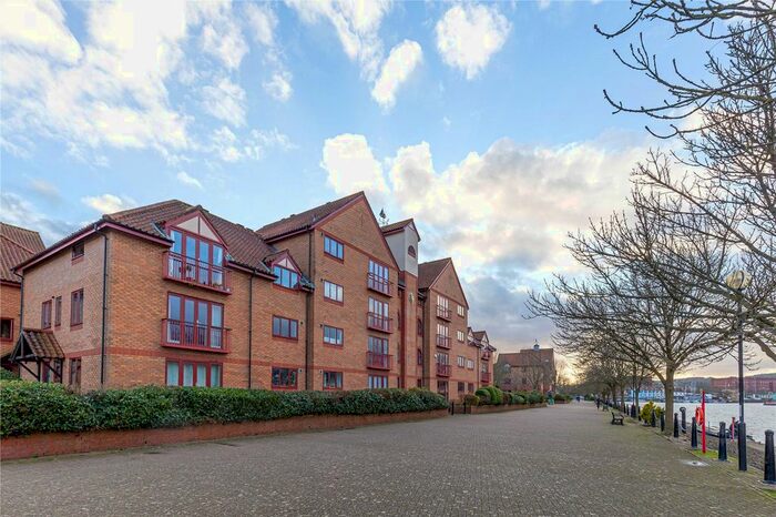 2 Bedroom Flat To Rent In Portland Court, Baltic Wharf, Bristol BS1