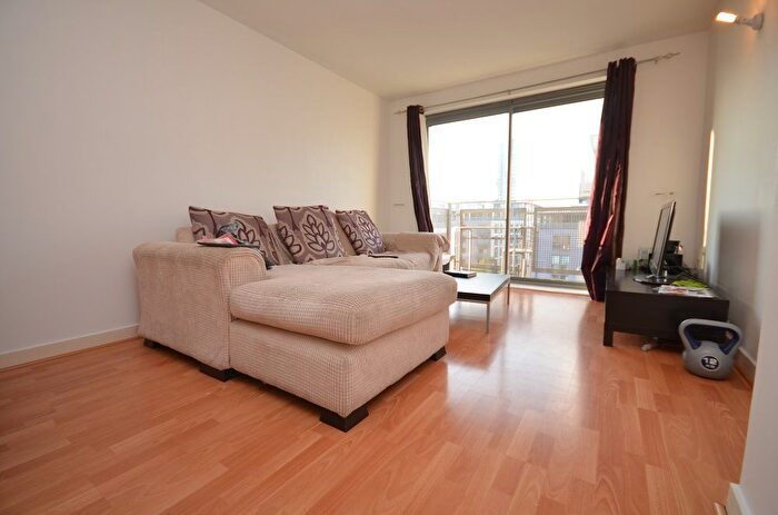 1 Bedroom Flat To Rent In Deals Gateway, London, SE13