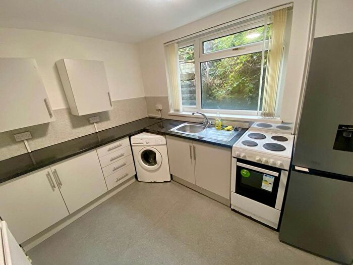 2 Bedroom Property To Rent In Llangyfelach Road, Brynhyfryd, Swansea, SA5