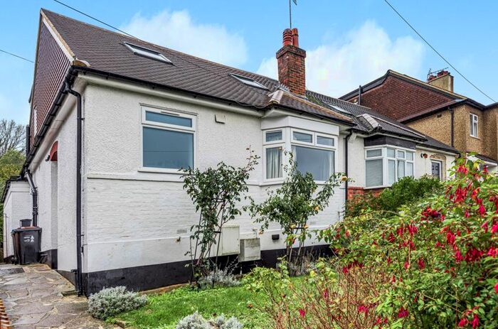 4 Bedroom Semi-Detached Bungalow To Rent In Oaks Road, Kenley, CR8