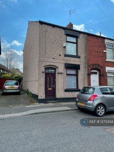 2 Bedroom End Of Terrace House To Rent In Samson Street, Rochdale, OL16