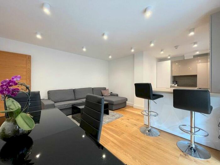 2 Bedroom Flat To Rent In Florence Road -, P15