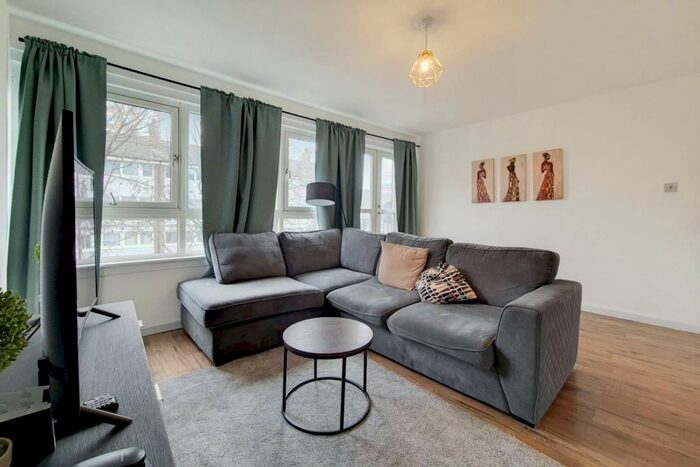 2 Bedroom Flat To Rent In Ann Street, Woolwich, London, SE18