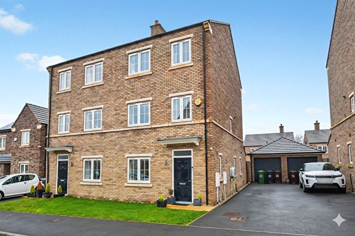 4 Bedroom Semi Detached House For Sale In Naylor Avenue, Yeadon, Leeds, West Yorkshire, LS19