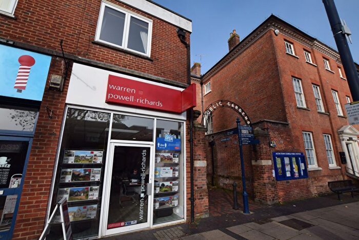 1 Bedroom Flat To Rent In High Street, Alton, Hants, GU34