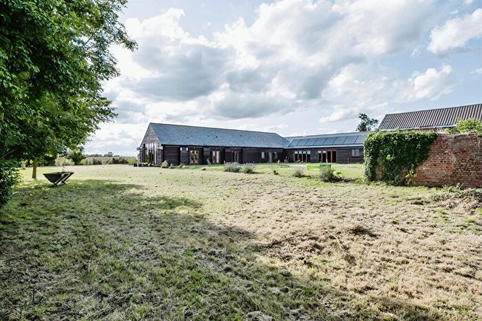 3 Bedroom Character Property For Sale In Sixteen Foot Bank, Christchurch, Wisbech, PE14