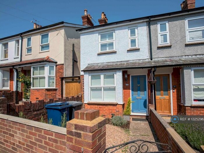 3 Bedroom Semi-Detached House To Rent In Adams Park Road, Farnham, GU9