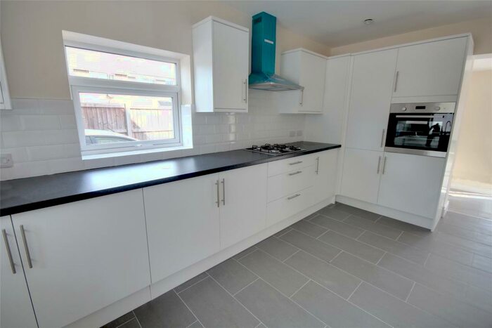 3 Bedroom Semi-Detached House To Rent In Chertsey, Surrey, KT16