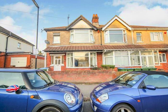 5 Bedroom Semi-Detached House To Rent In Blenheim Gardens, Southampton, SO17