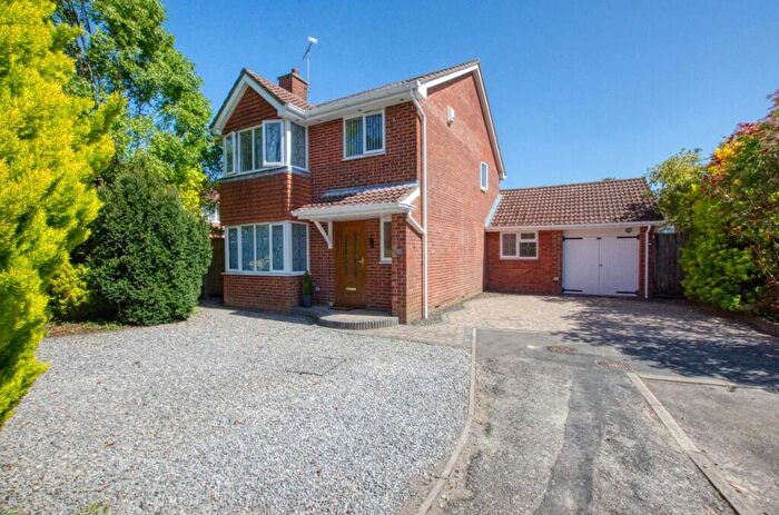 4 Bedroom Detached House For Sale In Okement Close, West End, Hampshire, SO18