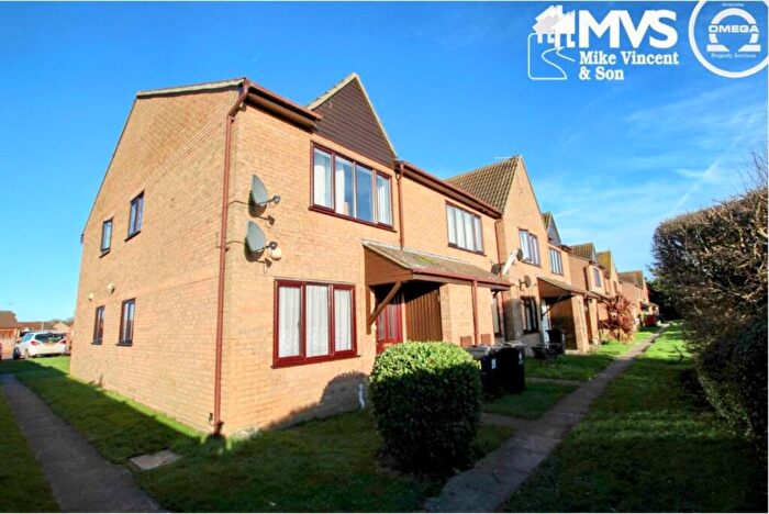 1 Bedroom Maisonette For Sale In Parklands Court, Saxmundham Way, Clacton-on-Sea, CO16